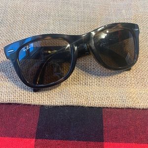 Ray-Ban Classic Folding Wayfarer Polarized